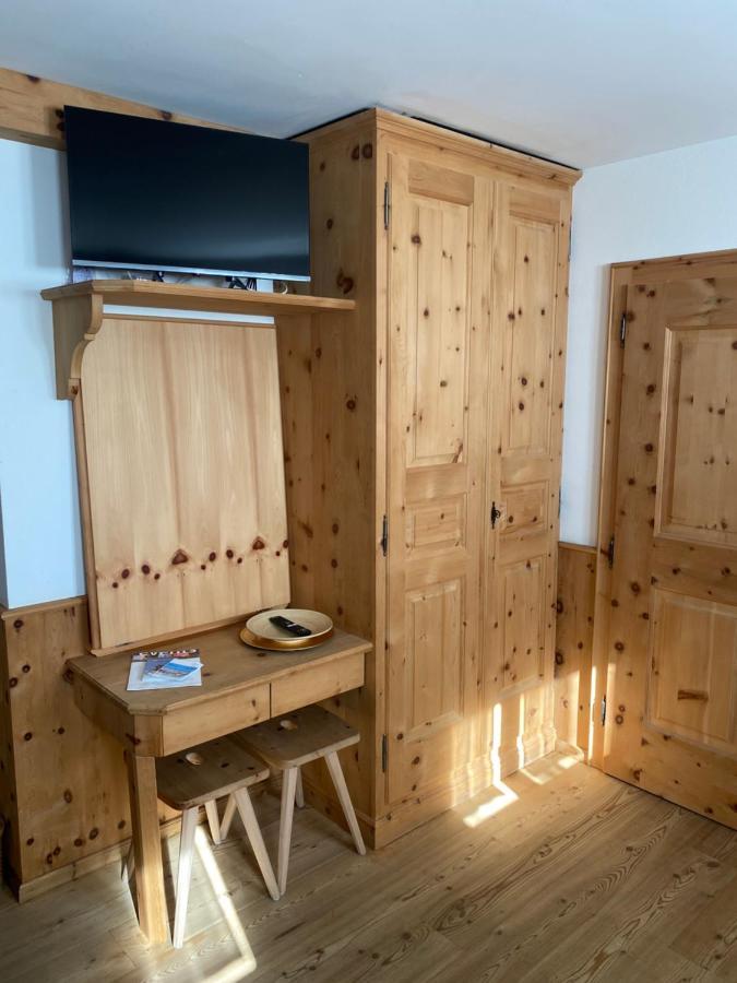 Relaxing Confortable Studio, Heated Garage, Skiroom Samedan Buitenkant foto