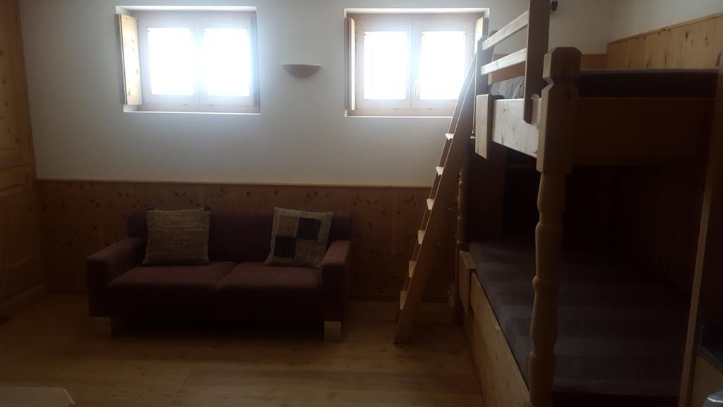 Relaxing Confortable Studio, Heated Garage, Skiroom Samedan Buitenkant foto