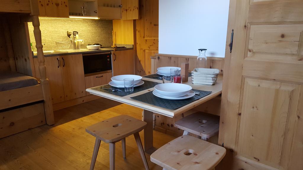 Relaxing Confortable Studio, Heated Garage, Skiroom Samedan Buitenkant foto